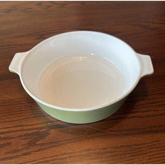 Corning Ware Avocado Green‎ Round B-1-B. 1 quart Casserole  USA - Picture 1 of 4